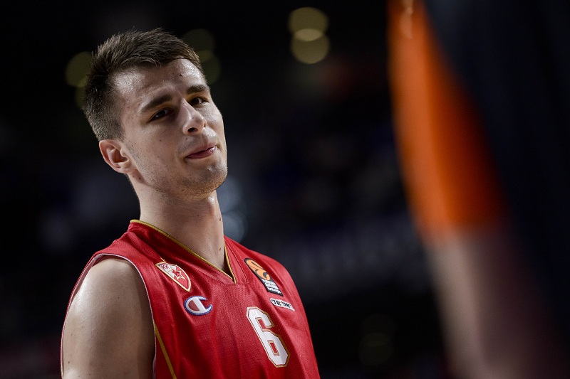 Звезда са Дангубићем на металце